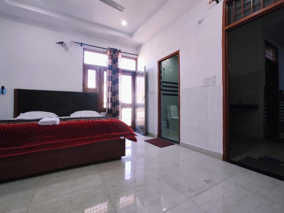Hotel Yolo-