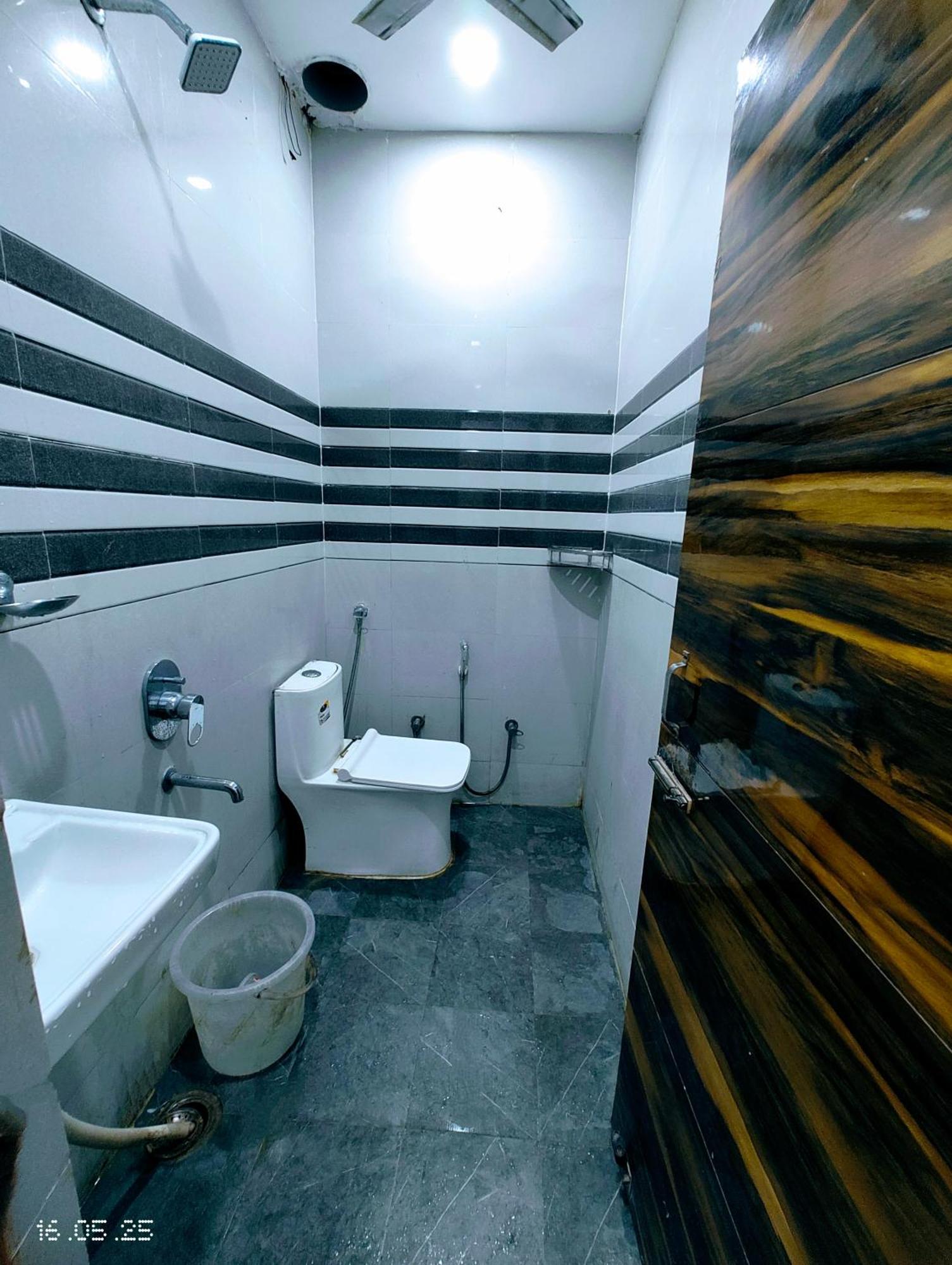 Hotel Yolo-